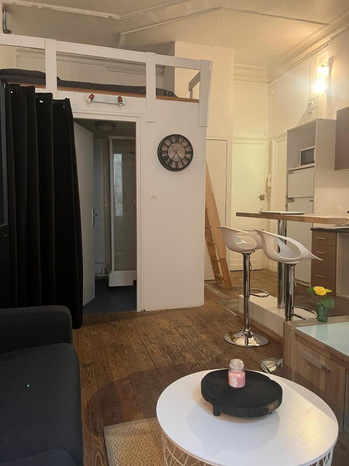 Bel Appartement Avec Mezzanine En Plein Centre De Bordeaux Bagian luar foto