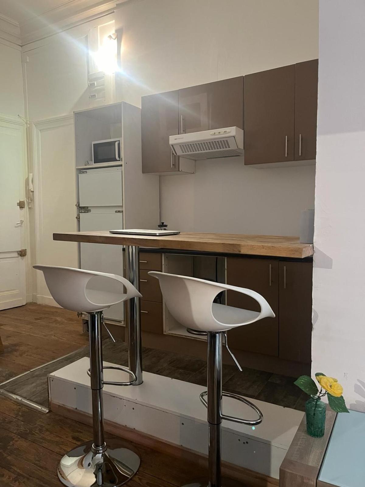 Bel Appartement Avec Mezzanine En Plein Centre De Bordeaux Bagian luar foto