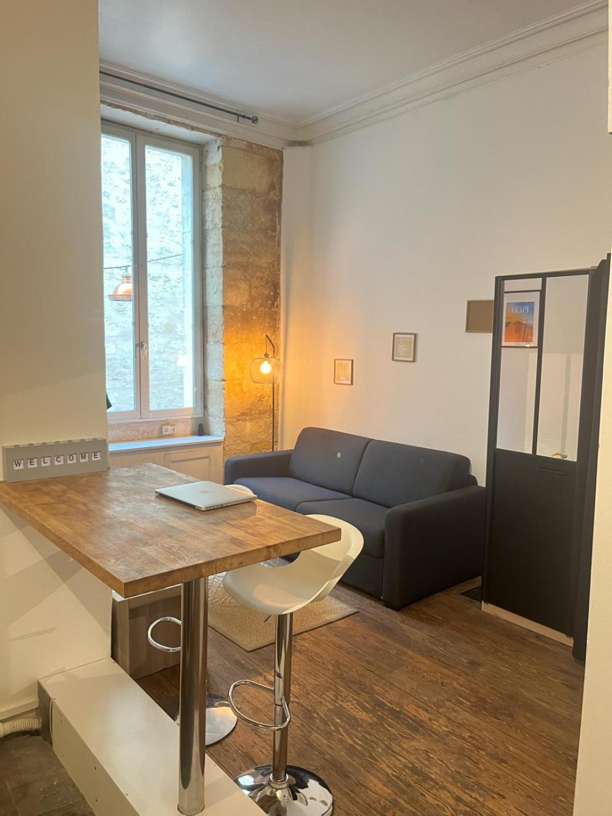 Bel Appartement Avec Mezzanine En Plein Centre De Bordeaux Bagian luar foto